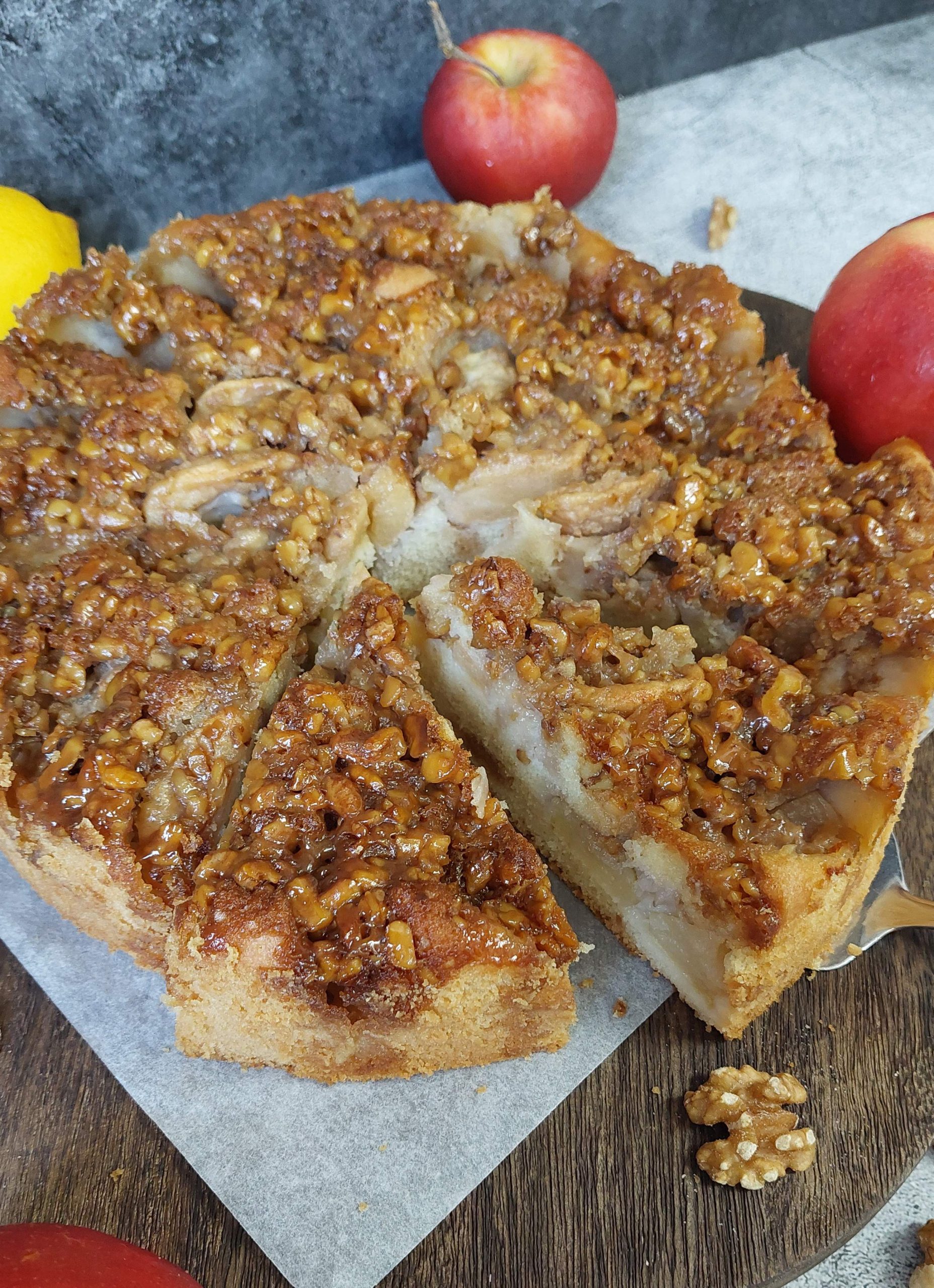 Apfelkuchen mit Walnusskruste - Martina´s KitchenChaos